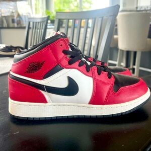 Jordan one mid sneakers